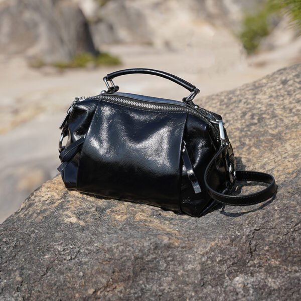 DSC01772 Genuine Leather Tote Bag — Vintage Commute Style