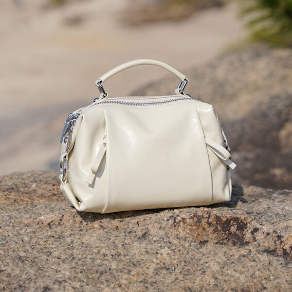 DSC01788 Genuine Leather Tote Bag — Vintage Commute Style