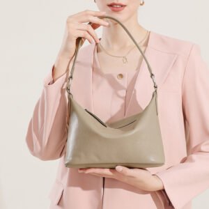 women’s underarm bag