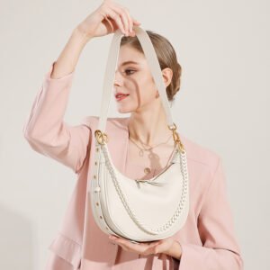 chain strap handbag