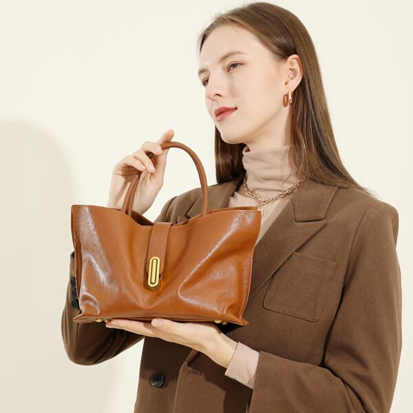 Genuine Leather Tote Bag — Vintage Commute Style