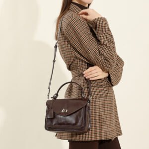 women’s shoulder tote