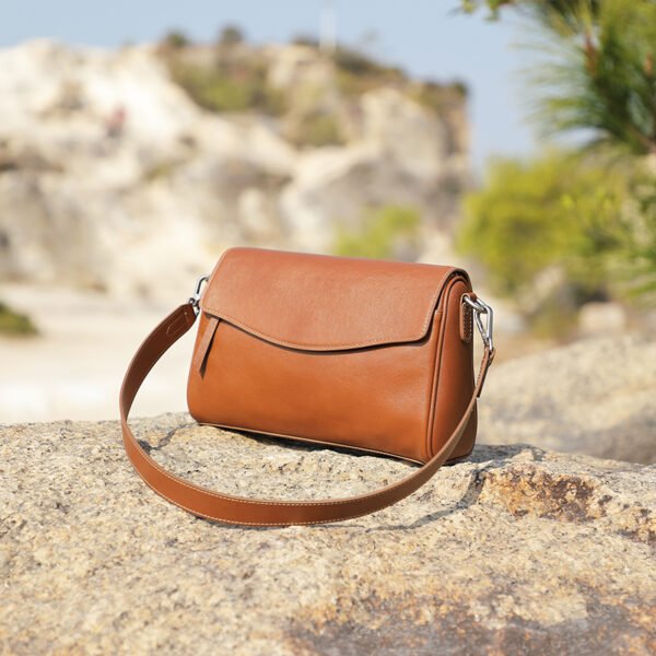 JJSY4186 - 副本 Genuine Leather Shoulder Bag — Large Capacity Pillow Satchel