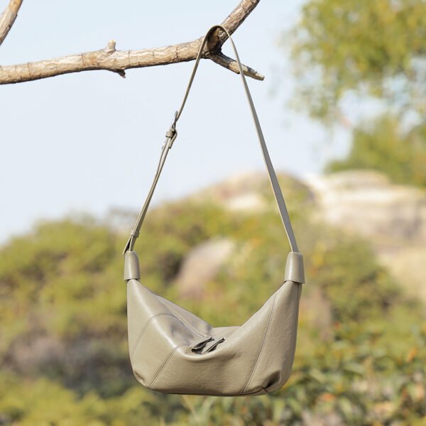 JJSY4236 Fashion Leather Shoulder Bag — Trendy Underarm Crossbody