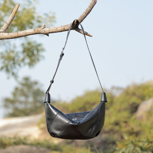 JJSY4237 Fashion Leather Shoulder Bag — Trendy Underarm Crossbody