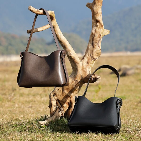 JJSY7407 Leather Underarm Tote Bag — Minimalist Casual Style