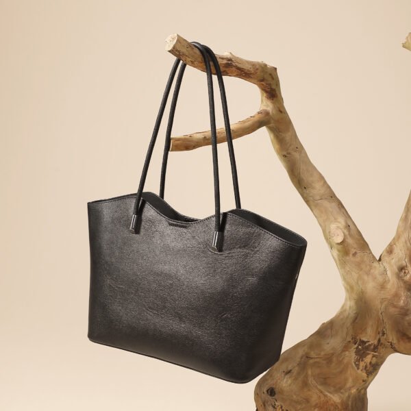 Genuine Leather Tote Bag with Pouch — Large Capacity Commuter Style