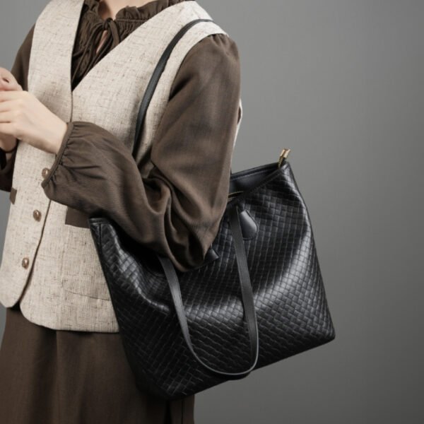 画板 1 Vintage Large-Capacity Leather Tote Bag | Woven Texture Shoulder Bag