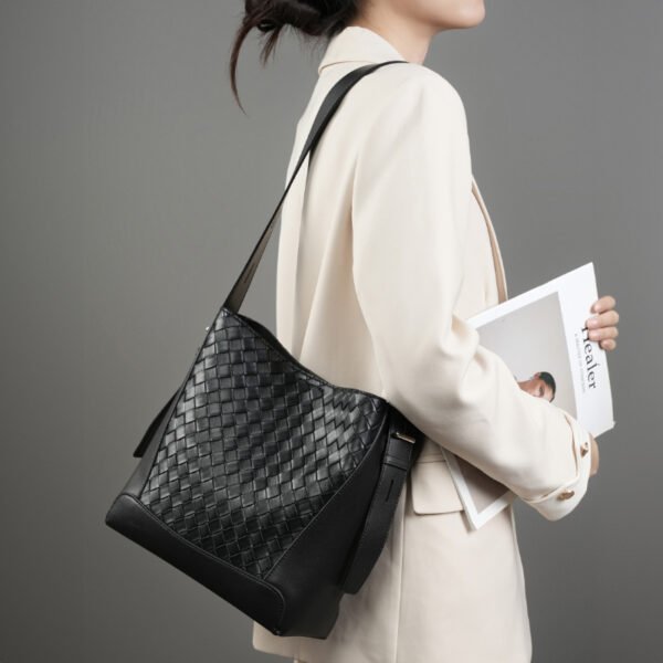Large Capacity Leather Bucket Bag | Handmade Woven Cowhide Shoulder & Crossbody Tote