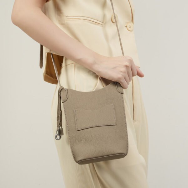 画板 2 Mini Crossbody Phone Bag | Genuine Leather Women’s Shoulder Bag