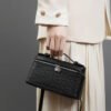 画板 2 Luxury Genuine Leather Lunchbox Bag | Ostrich Texture Shoulder & Handbag