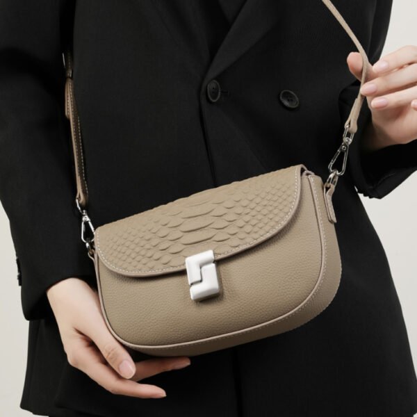 Crocodile Pattern Leather Shoulder Bag | Large Capacity Women’s Crossbody