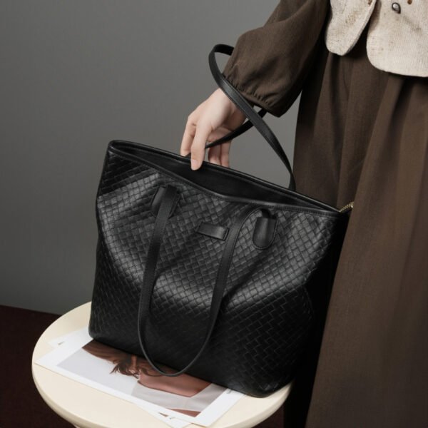 画板 3 Vintage Large-Capacity Leather Tote Bag | Woven Texture Shoulder Bag