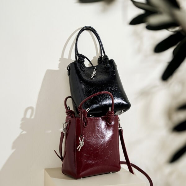画板 4 2025 Leather Bucket Bag | Oil Wax Genuine Leather Tote & Crossbody Handbag