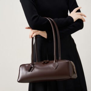 women’s slim baguette handbag