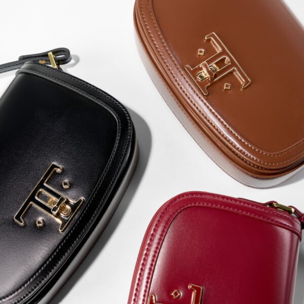 Fashionable Versatile Saddle Bag — Early Autumn Small Designer Leather Crossbody