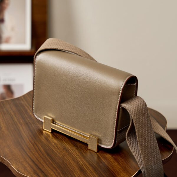 画板 7 Genuine Leather Box Bag | Wide Strap Shoulder & Crossbody Tofu Bag