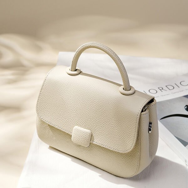 Leather Saddle Bag – Women’s Crossbody & Shoulder Purse