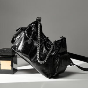 画板 7 Leather Tote Bag 2025 | Fashion Shoulder & Crossbody Bag for Women