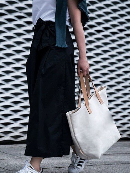 Heavyweight Canvas Tote Bag with Genuine Leather Handle — Large Shoulder Bag for Daily & Travel