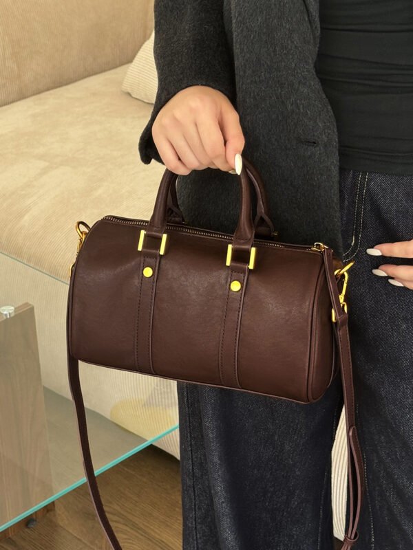 Vintage Brown Vegetable-Tanned Leather Bucket Bag — Refined Boston Shape & Everyday Elegance
