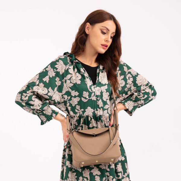 主图-02 PU Litchi-Texture Boston Handbag — Structured & Stylish Everyday Carry