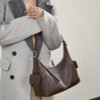 Full-Grain Veg-Tanned Leather Hobo Bag — Large Capacity Casual Shoulder Bag for Women