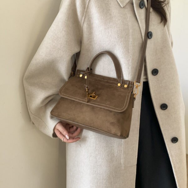 Vintage Suede Shoulder Bag — Soft Touch & Everyday Commuter Style