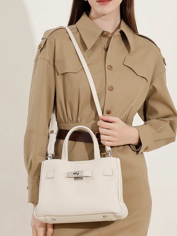 主图-05 Genuine Leather Minimalist Platinum Tote Bag — Elegant Everyday Luxury