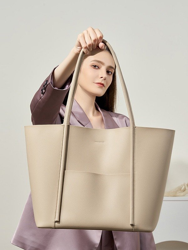 Genuine Leather Tote Bag — Large Capacity Work & Commuter Bag for Women