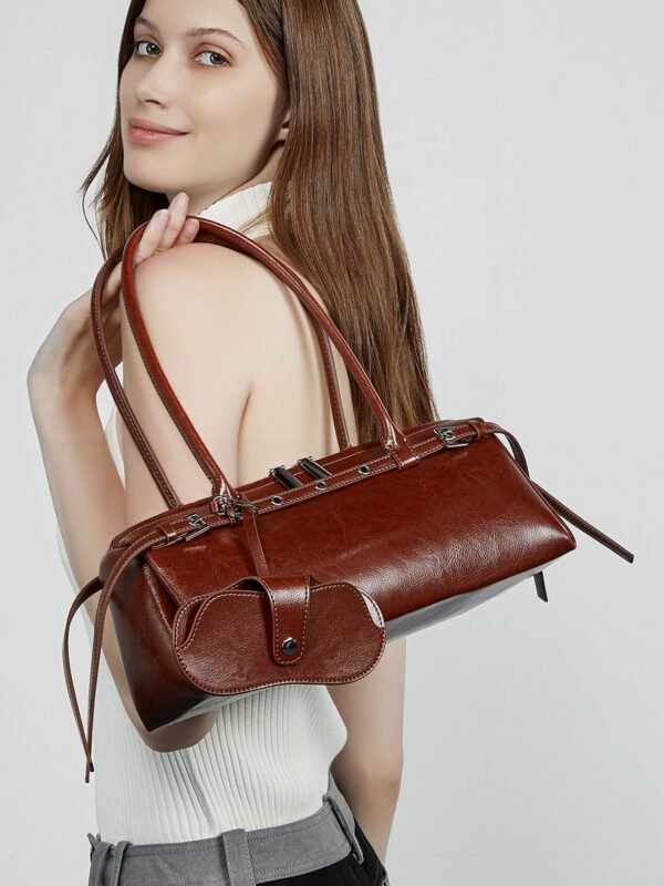 主图-05 Retro Moto-Style Leather Baguette Handbag — Belt-Detail Edge & Urban Cool