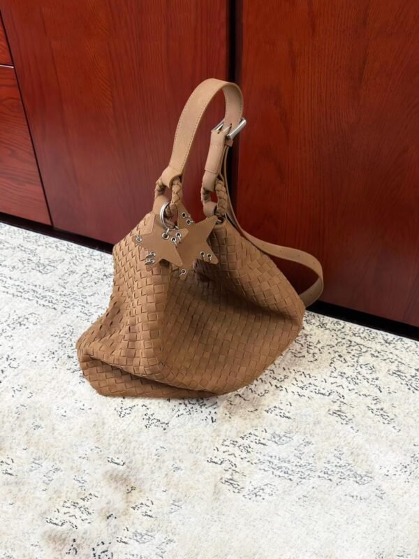 详情-10 Suede Woven Tote Bag — Soft Texture & Large Capacity