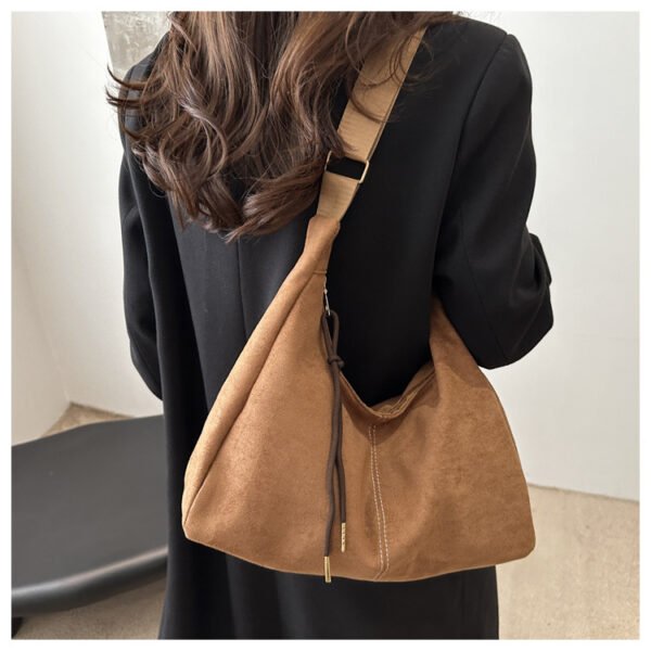 详情-10 PU Underarm Tote Bag — Minimal Urban Retro Shoulder & Crossbody Bag