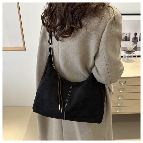 详情-18 PU Underarm Tote Bag — Minimal Urban Retro Shoulder & Crossbody Bag