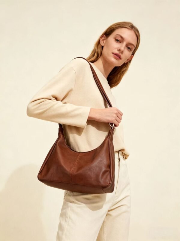 PU Tote Handbag — Soft, Large-Capacity Urban Style for Everyday Use