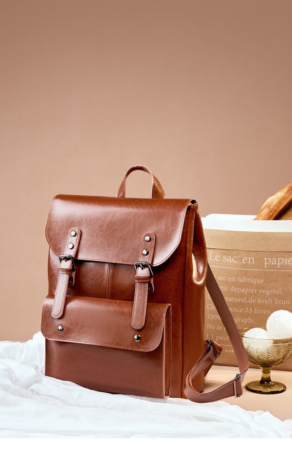 详情-33 Vintage Genuine Leather Laptop Backpack — British Retro Style & Secure Daily Carry