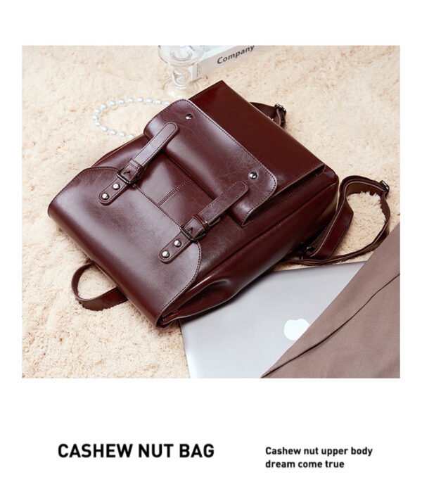 详情-49 Vintage Genuine Leather Laptop Backpack — British Retro Style & Secure Daily Carry