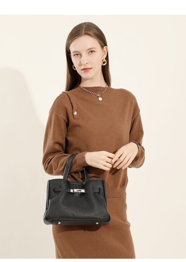 详情-51 Genuine Leather Minimalist Platinum Tote Bag — Elegant Everyday Luxury