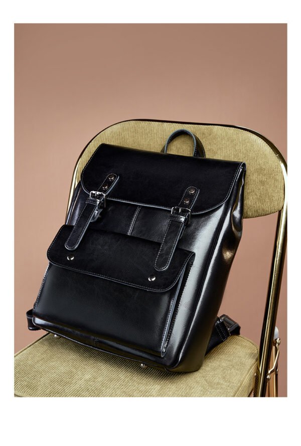 详情-51 Vintage Genuine Leather Laptop Backpack — British Retro Style & Secure Daily Carry