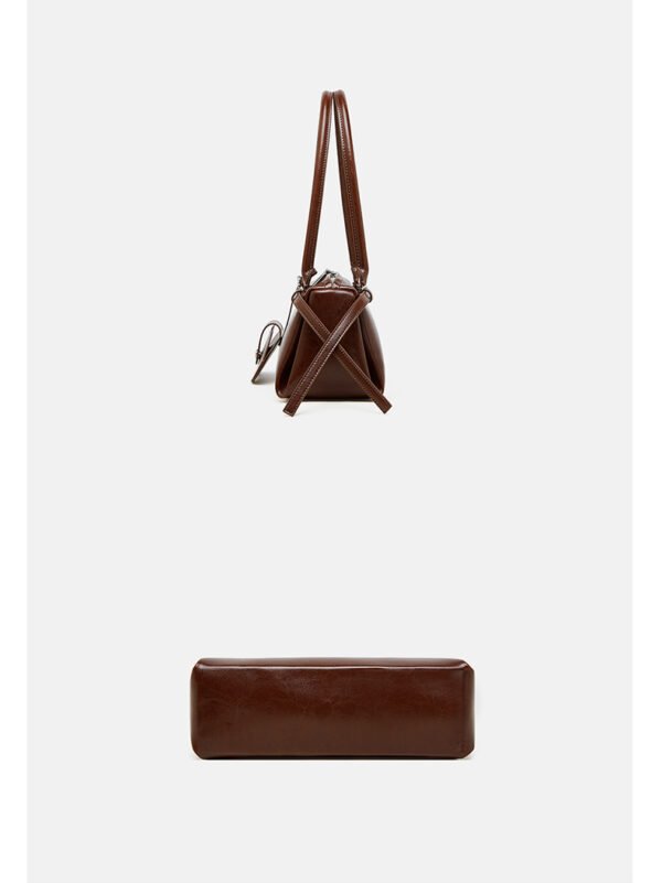 详情-59 Retro Moto-Style Leather Baguette Handbag — Belt-Detail Edge & Urban Cool