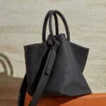 Top-Grain Leather Bucket Bag 2026 New Style Minimalist Commuting Genuine Leather Women‘s Handbag Handheld Vegetable Basket Bag Crossbody Bag